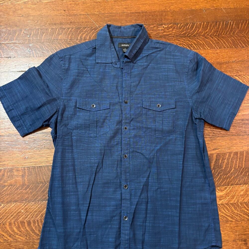 Alfani Men’s Short Sleeve Button Down Shirt Sz M– NWOT - Casual Summer Shirt